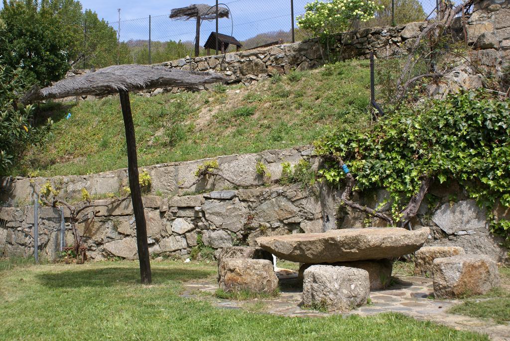 Chozos Rurales El Solitario Banos De Montemayor Buitenkant foto