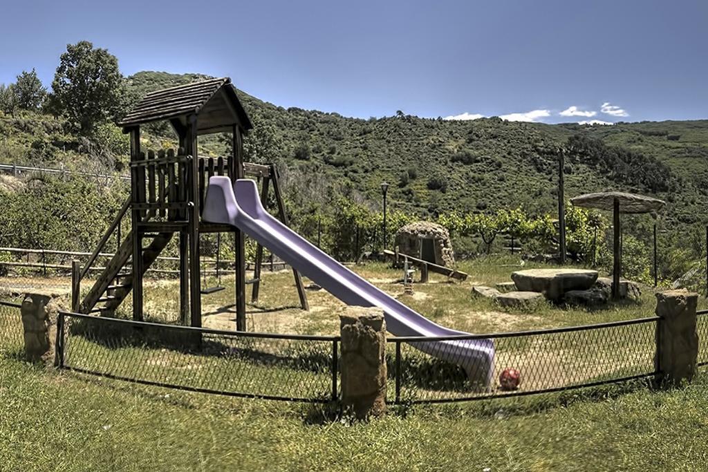 Chozos Rurales El Solitario Banos De Montemayor Buitenkant foto